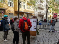 Kundgebung zu Mumias 67. Geburtstag in Berlin